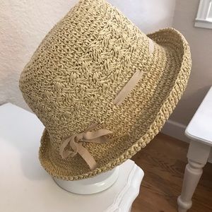 NWOT Women’s Straw hat.